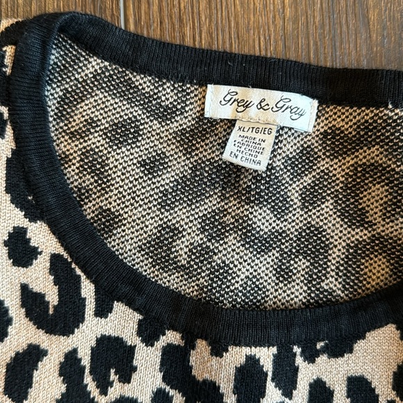 Like New Grey & Gray Leopard Print Sweater - L/XL - Picture 2 of 3